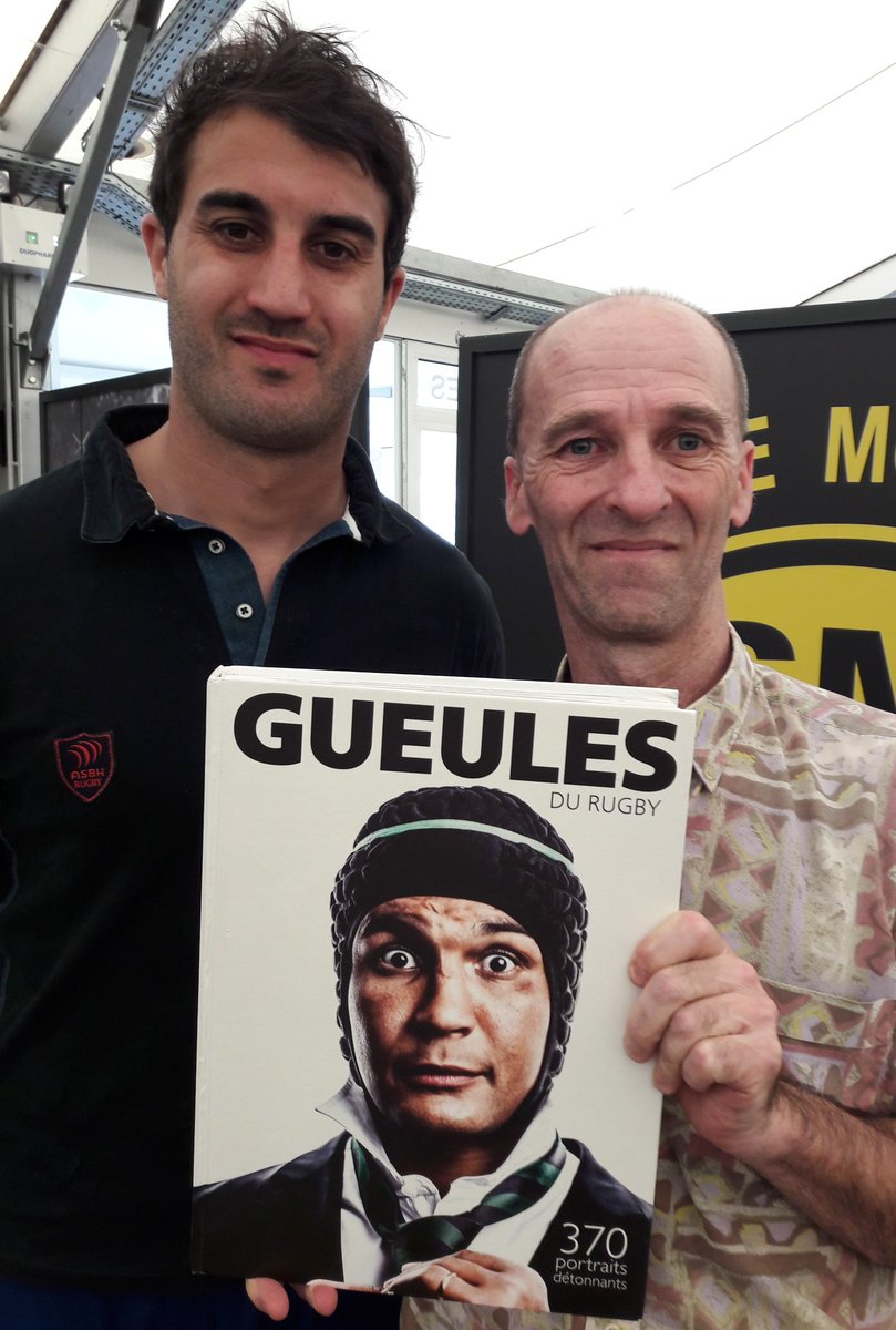 JeanMichel228's tweet photo. @_JonBest_ Merci infiniment pour votre disponibilité et votre gentillesse pour ces photos malgré la défaite #Porical 🙏👍👏🤗😉😁😍💖😘 https://t.co/CBgFHtSGeF