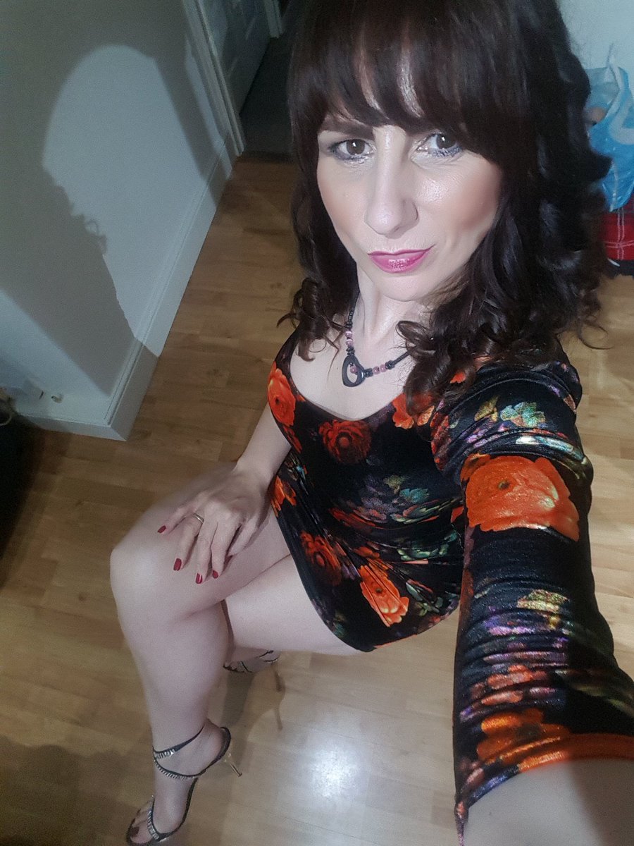 gaheath63's tweet photo. #SelfieSunday With @Tonilace69
#SelfieQueen
#Sexsational
#MatureClass
#FitAsFuck
#LovesToShare
#FollowRetweet
🔴ONCE SEEN NEVER FORGOTTEN🔴 https://t.co/TPLSWoIXAS