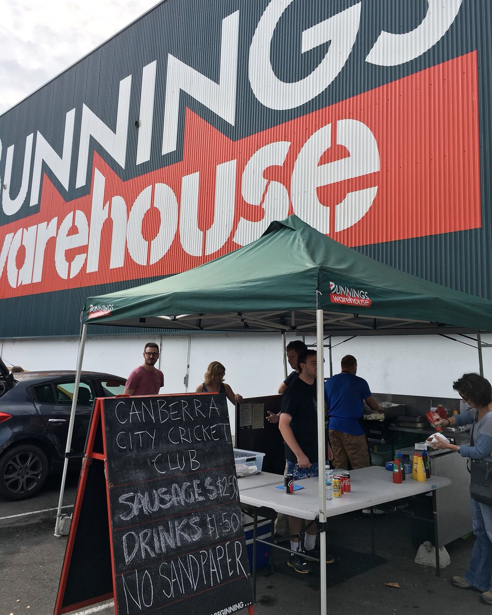 canberracitycc's tweet photo. Ripper day selling snags to all our fans and no sandpaper in sight. Many thanks to @Bunnings Belconnen. #canberra #cricket #sandpapergate https://t.co/y0kgdc5Mvn