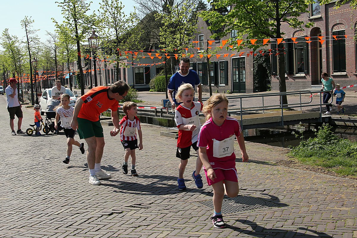 DeKuijper's tweet photo. #Zonnige #Weteringloop in #Kamerik
Foto´s Alex de Kuijper
https://t.co/IcojLJkJwM https://t.co/AV2wXwOPgI