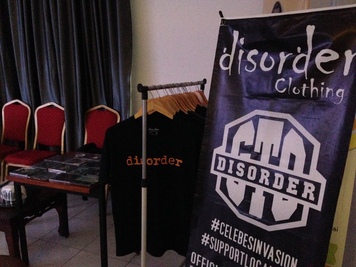 Terima kasih buat yg udah mampir dan berbelanja di lapak kami semalam di acara #RecordstoredayGorontalo 

Sampe ketemu di acara selanjutx...thx