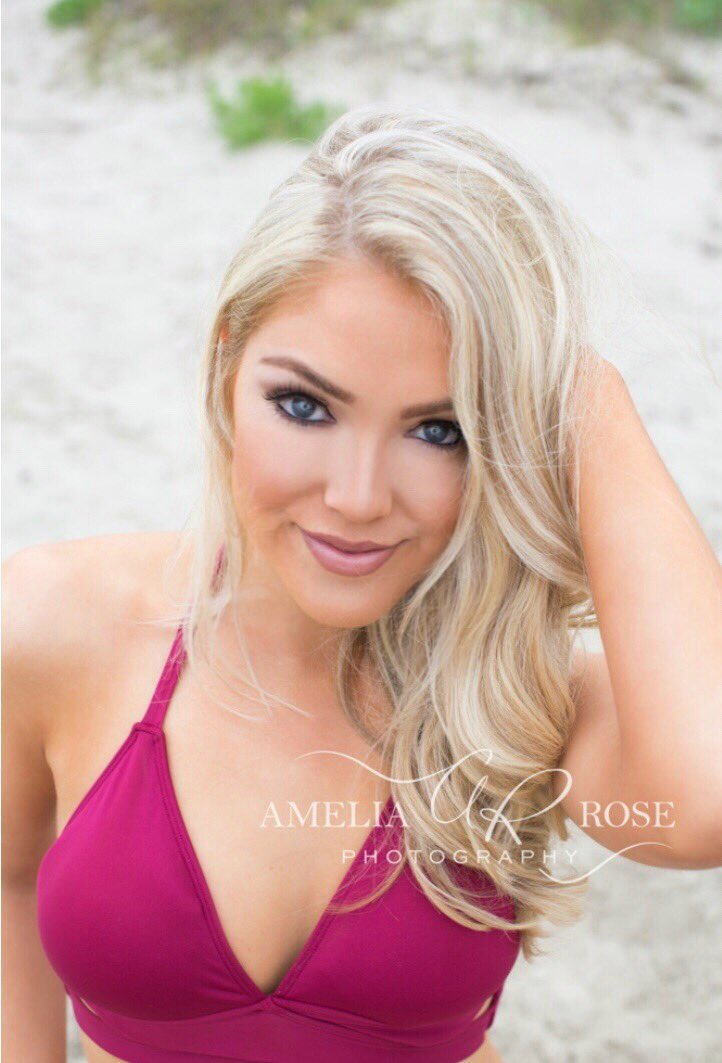 LaineyVance_'s tweet photo. I’ve had so much fun being part of the #HTCTop55 ❤️ such an incredible blessing that I will never forget!!! If you haven’t yet, there is STILL👏🏼 TIME 👏🏼 TO 👏🏼 VOTE👏🏼 

Go check out the link in my bio and choose who you want to see as your next HTC! 💙❤️
@TexansCheer https://t.co/nPhA8AhwLa