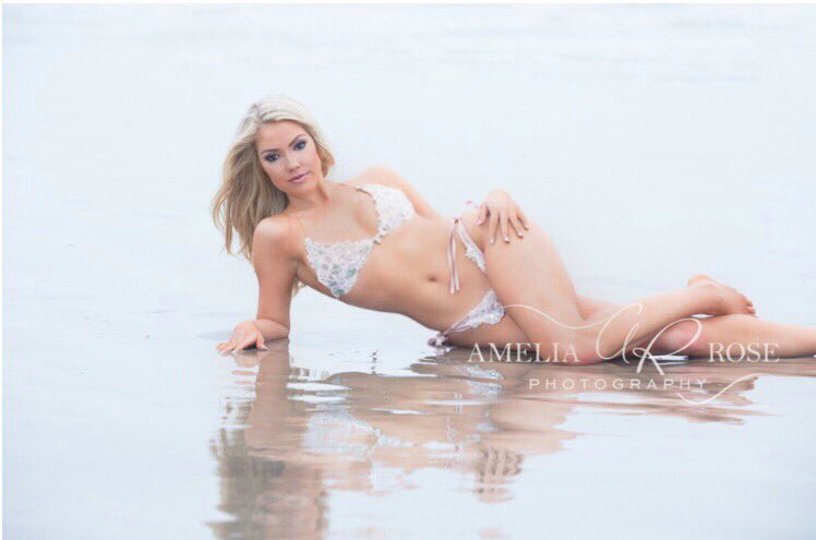 LaineyVance_'s tweet photo. I’ve had so much fun being part of the #HTCTop55 ❤️ such an incredible blessing that I will never forget!!! If you haven’t yet, there is STILL👏🏼 TIME 👏🏼 TO 👏🏼 VOTE👏🏼 

Go check out the link in my bio and choose who you want to see as your next HTC! 💙❤️
@TexansCheer https://t.co/nPhA8AhwLa