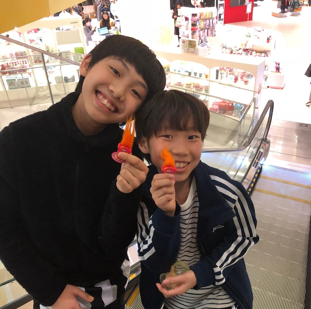jyjhjw0007's tweet photo. 현준빌리 &amp; 지환빌리 둘이 너모 이쁘고 귀엽쟈나🏃‍♂️👬🐥🐣 https://t.co/irl3wXwulL