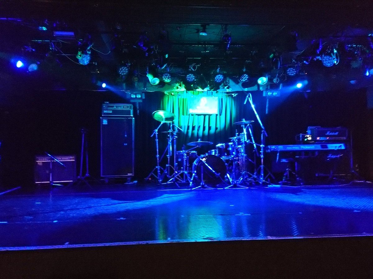 mohikan_tsugumi's tweet photo. はっじまーるよー(´◉◞౪◟◉｀)
#DIZZYFEST 
#DIZZYMETAL
#きつね楽員 https://t.co/Owv8ToZVWR