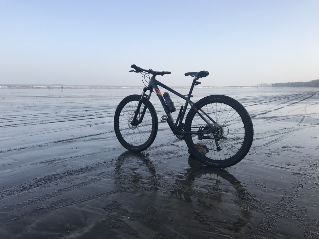 ajitbohra's tweet photo. Weekend escape, leisure ride to the beach with some off roading #bicycle #bicycleandbeards #nocodingday https://t.co/5y3P87Hbod