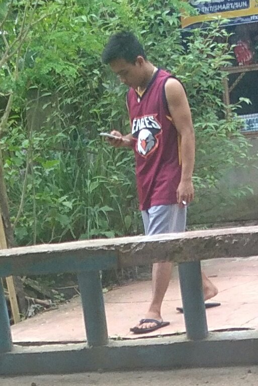 daksdvo's tweet photo. Ang gwapo ng kapit-bahay namin... https://t.co/N3KfDom5mB