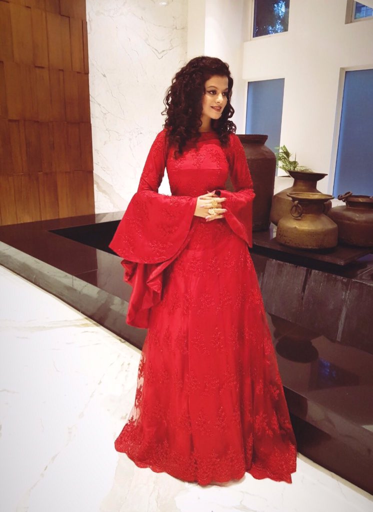 palakmuchhal3's tweet photo. Taking along unforgettable memories...
Thank you #Bengaluru for the Love!!!
Last night was magical! :)

#PalakMuchhalLive
#PalakPalashLive https://t.co/3IzaCQq09O