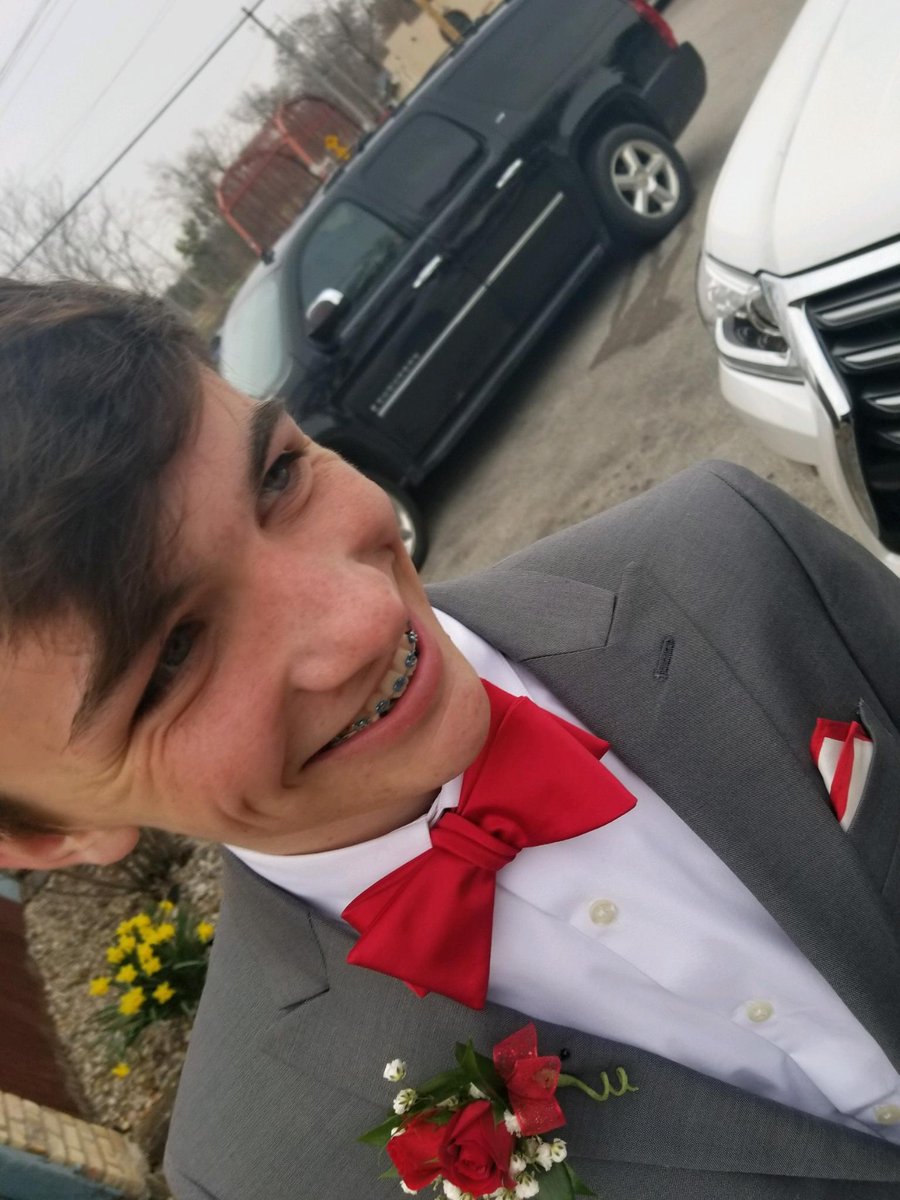 _emmanicoson's tweet photo. I can't handle the fact that my baby brother went to prom. He's only 8 years old! https://t.co/8dZGvzUFTW