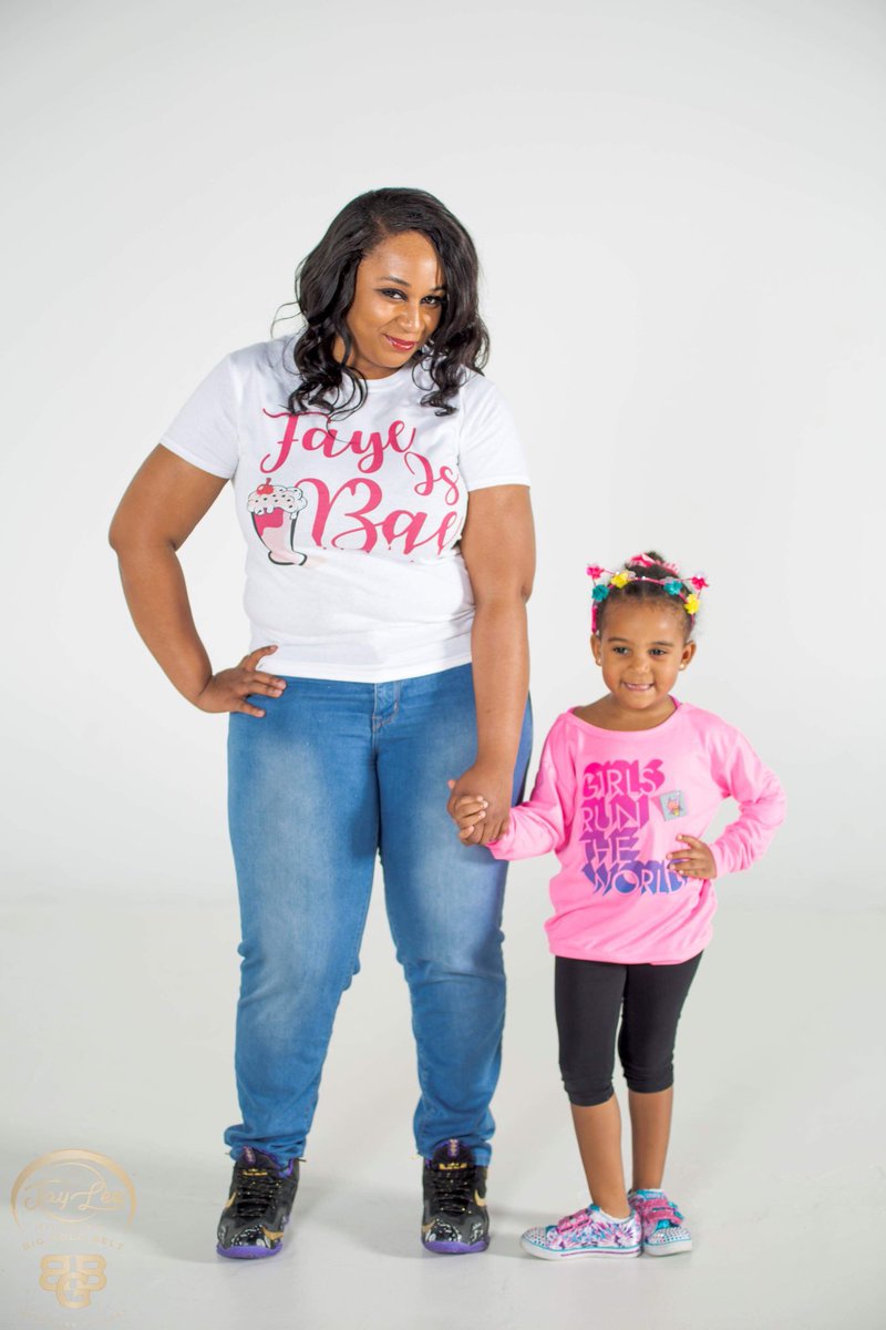 PnkGlamour's tweet photo. That time Haylee saw us having fun with her bestie @fayejackson419 without her. She didn’t approve. We were kicked out of future photos 😂 #NotHavingThatNonSense #MiniManager #TheTwoDivas ❤️ https://t.co/kmaxXkt4Ls