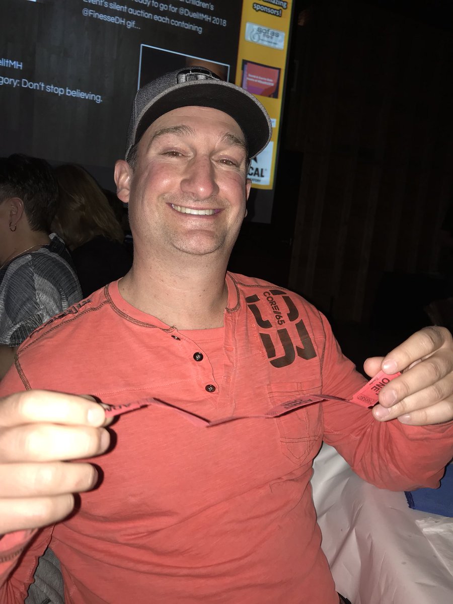 e2jarv's tweet photo. Birthday Boy! 22 (x2) years young! #duelit2018 https://t.co/ymwpGQzeI6