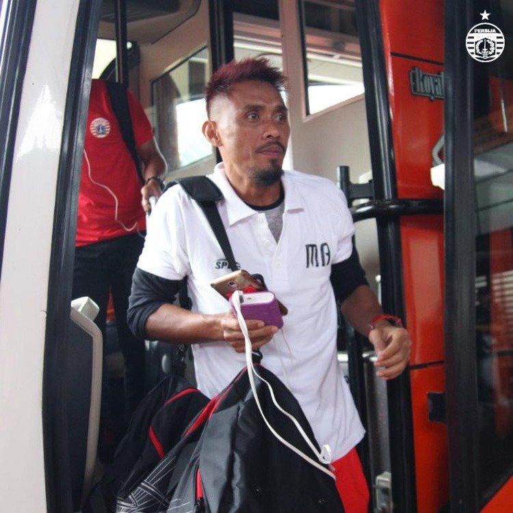 Persija_Jkt's tweet photo. Go to Singapore 🔥🔥🔥

#PersijaJakarta #PersijaSelamanya https://t.co/IpZVYooGyK