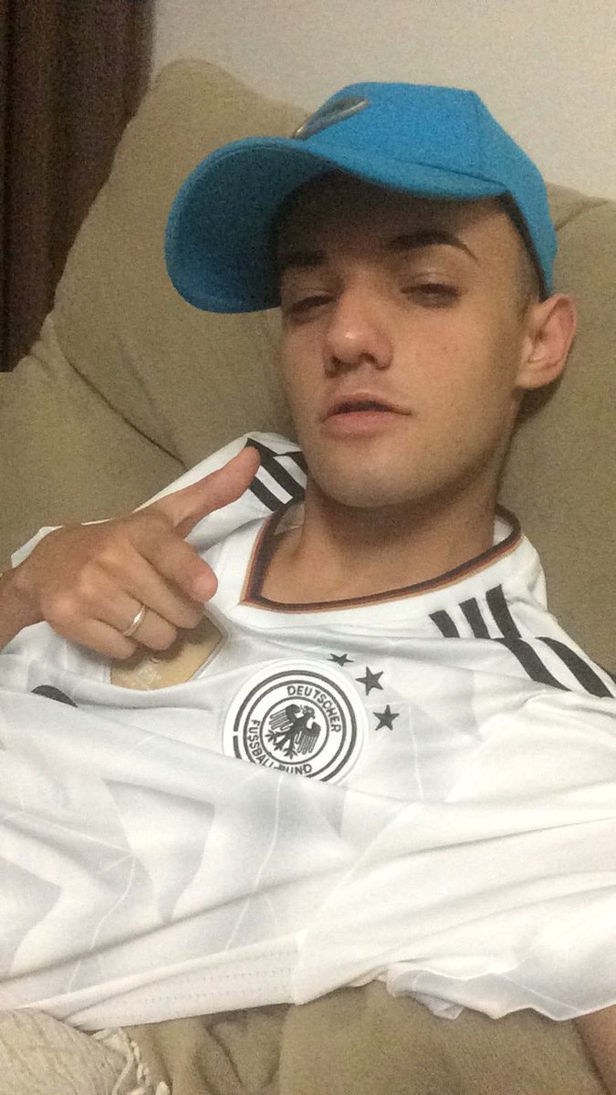oliverx_'s tweet photo. de boinha 🤤✌🏻 https://t.co/1OCvmiVLD3