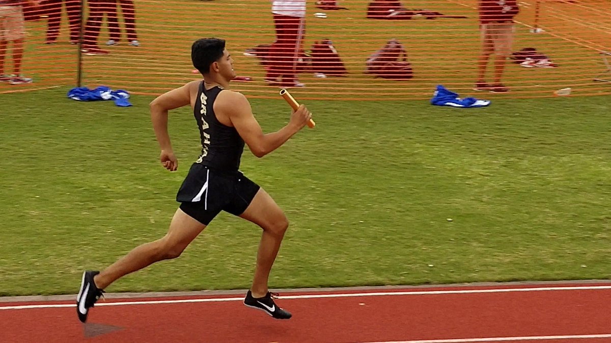 navejar1998's tweet photo. What a day! Ran in the Area track meet 1st in the 4x2 and 3rd in the 4x4 and advancing to regionals... then prom king! https://t.co/RaTpXKzK4X