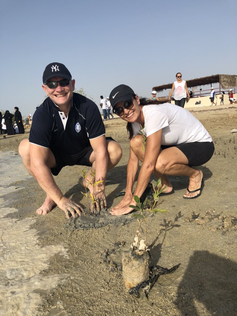 Beach cleanup and mangrove planting at the Jebel Ali wildlife sanctuary. The Earth gives us life 365 days a year, we can give back just one day! #EarthDay18 #iwork4Dell #LegacyofGood #emeg  #makeeverydayearthday #planetdubai @Dell4Good
