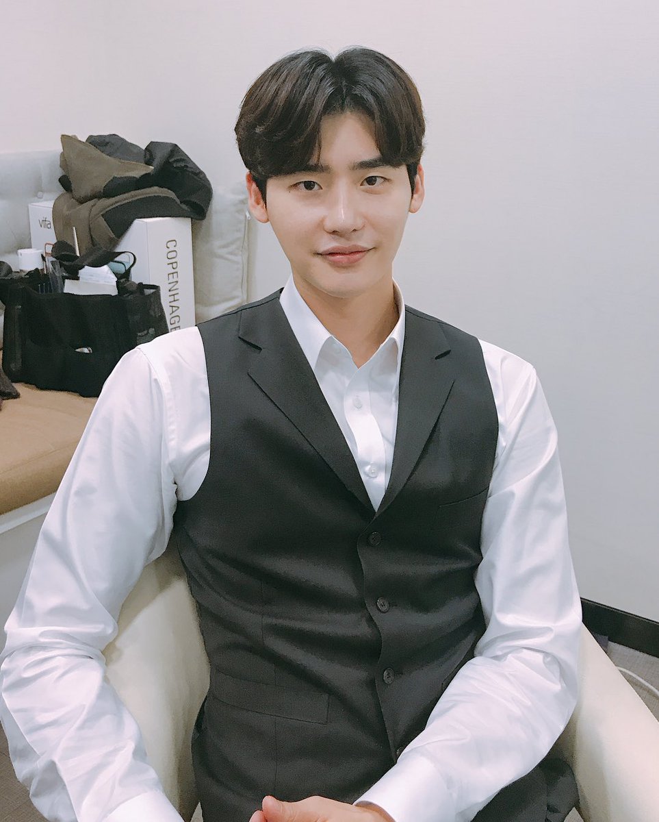 180422 이종석 IG update🌸
#이종석 #사의찬미 #leejongsuk #イジョンソク #李鍾碩 #李钟硕