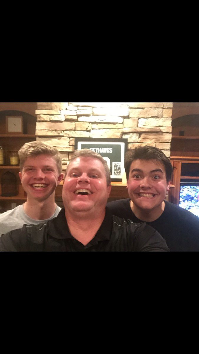 jtgordo7's tweet photo. DAVE my man!!! Happy birthday brother🎉 love you😘 https://t.co/DUg5BYUsRZ
