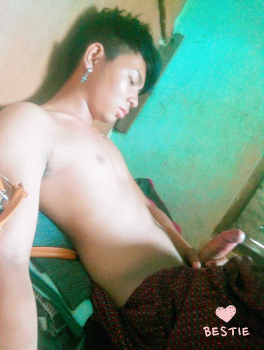 6jinlong's tweet photo. ေတာ​ေလစ႐ွင္​းထားတယ္ https://t.co/EaNTxeFSqr