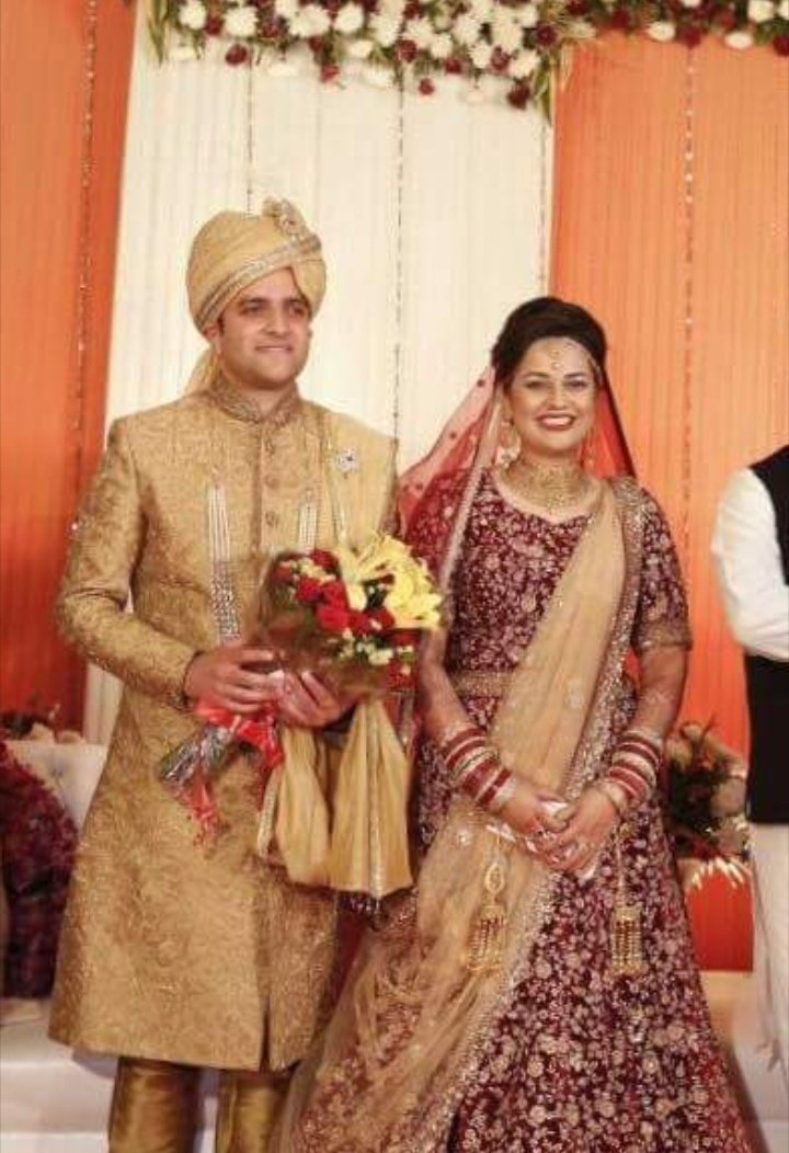 ali_munavver's tweet photo. Inspiration for all ias tina dabi n atahar amir https://t.co/8MhBwPiBx7