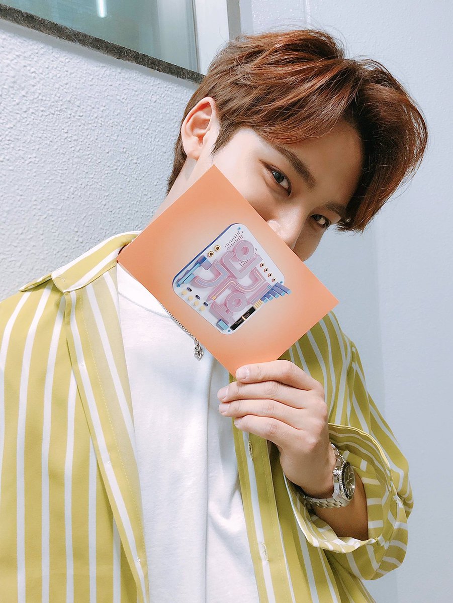 [17'S 민규] 비 오는 꿉꿉한 봄날을 쿨하게 정화해줄 이번 주 #멋진가요 #민규 입니다💕
민규 덕분에 매주 일요일은 늘 기분 좋은 날😉
#민규_바람아_불어라 🌬
#인간_제습기 #쿨한가요