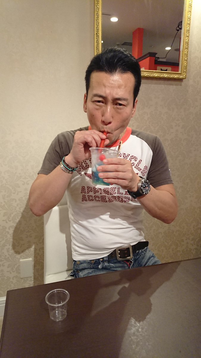 有野 A Twitter 一服で吸い切る阿部さん Gccx博物館
