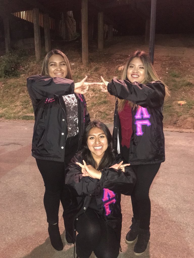lil_cabrona_'s tweet photo. Happy gammaversary to the down  ass, forever Las neos, Glamorous (Gucci) Gamma Line, welcome to the prophyte life 😛💜💘✨ lasssss ammoooooo @littlemsbree_  @heytherejulyla #LasNeosForLife #BeTfOwt https://t.co/VnDsHpgFVJ