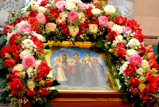 usapronova's tweet image. ХРИСТОС ВОСКРЕС! ИМЕННО СВЯТЫЕ ЖЁНЫ-МИРОНОСЦЫ ПЕРВЫМИ УЗНАЛИ ОБ ЭТОМ! 
🌿🌹🌿🌹🌿🌹
ДНЁМ ЖЁН-МИРОНОСИЦ ХОЧУ ВАС ПОЗДРАВИТЬ
ЧТОБ ВЕРНОСТЬ И ПРЕДАННОСТЬ ВАШУ ВОССЛАВИТЬ
ВЕРЫ И ЗДРАВИЯ ВАМ ПОЖЕЛАТЬ
ПУСТЬ БОЖЬЯ НА ВАС СНИЗОЙДЁТ БЛАГОДАТЬ!
СО СВЯТЫМ ПРАВОСЛАВНЫМ ИСТИННЫМ ЖЕНСКИМ ДНЁМ!