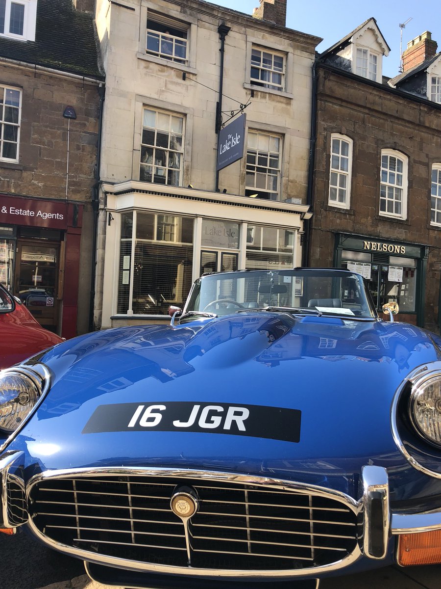 Beautiful morning for the Stilton Cheese classic car run
#jaguar #classiccars #uppingham #rutland #loveuppingham #restaurantwithrooms #thelakeisle #discoverrutland #rutlandliving