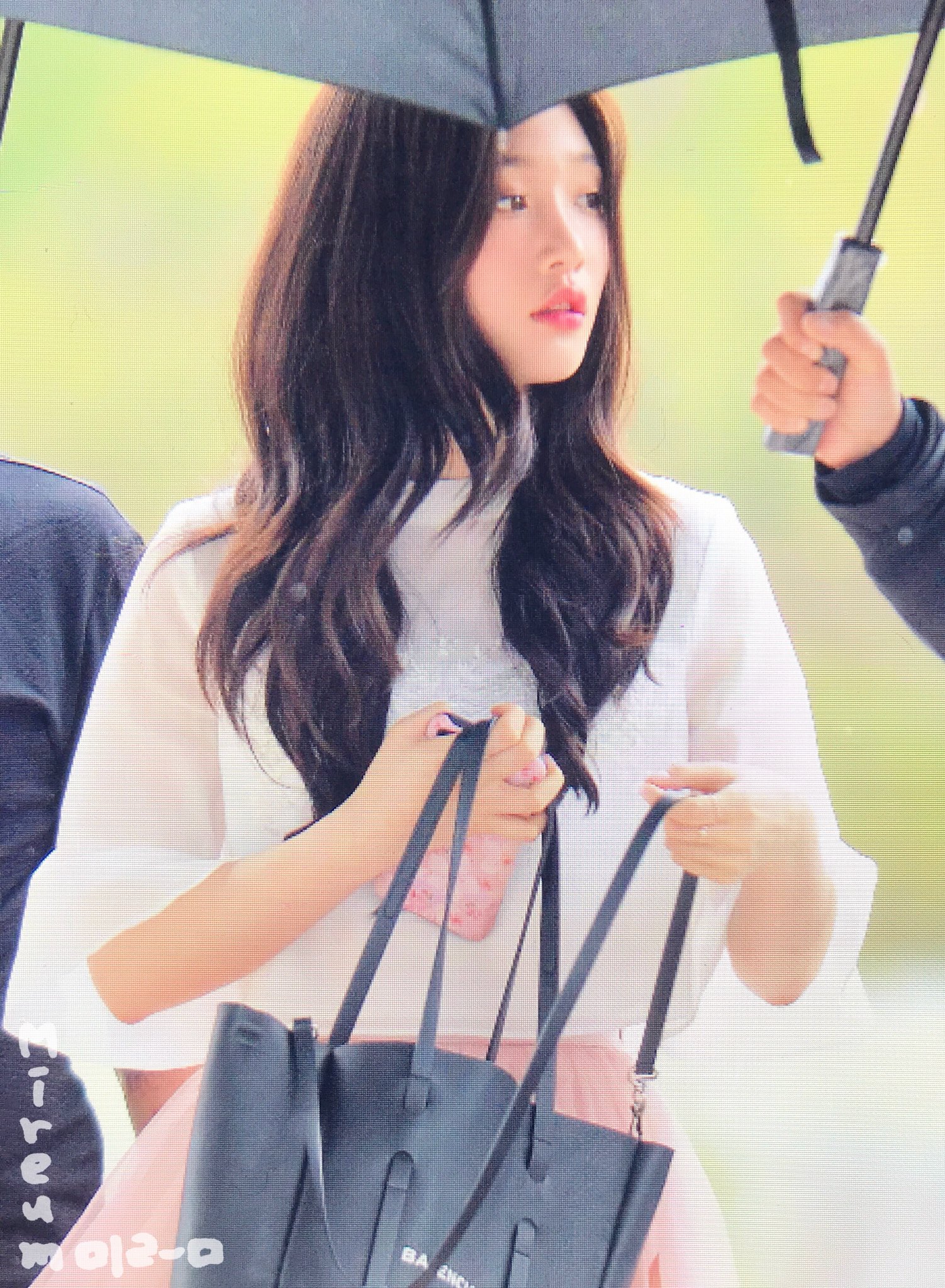 DbXbcJpUQAAcyvO.jpg:large