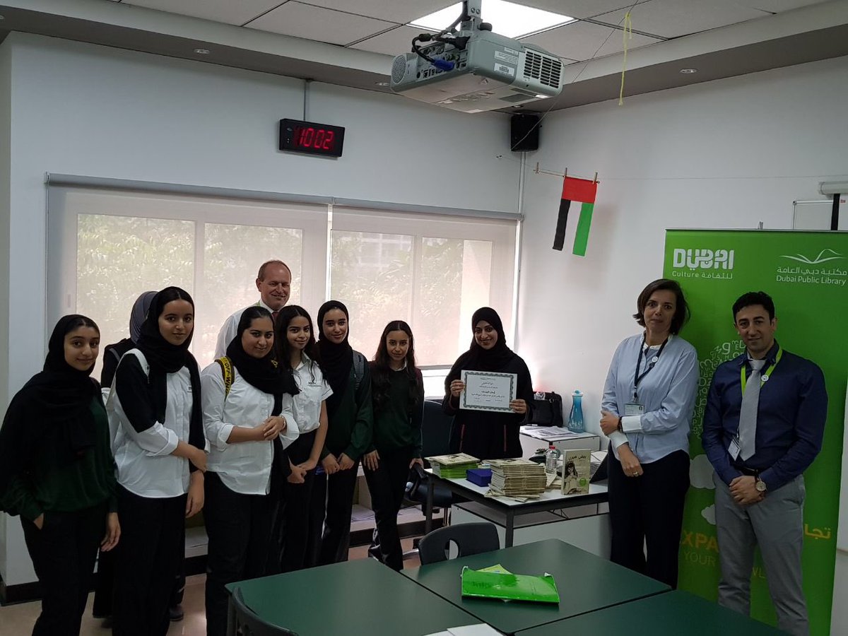 A pleasure to meet author Eman Al Yousuf - a great start to #JBSArabicWeek. Looking forward to the next few days of more great Arabic Author Workshops, the book fair and our Arabic Festival. Thank you for organising @Arabic_JBS #inspiringyoungminds #leadersofthefuture