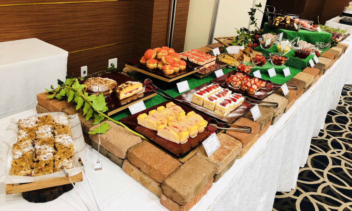 Mu グリーンスカイホテル竹原 いちごづくしのスイーツ食べ放題 広島県竹原市は たまゆら マッサン アヲハタ が街推し アニメとウヰスキーとジャムの街 ブッフェ内容はレベルの高い手作り品が約種 お世辞抜きに美味しいです 安芸津