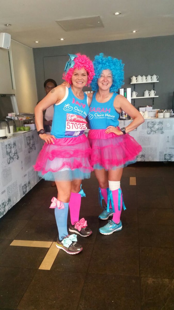 Happy marathon sunday to all of our runners and spectators today! Good luck all!! Best of luck!! Snickers bars awaiting your return! #LondonMarathon <a href="/premierinn/">Premier Inn</a>