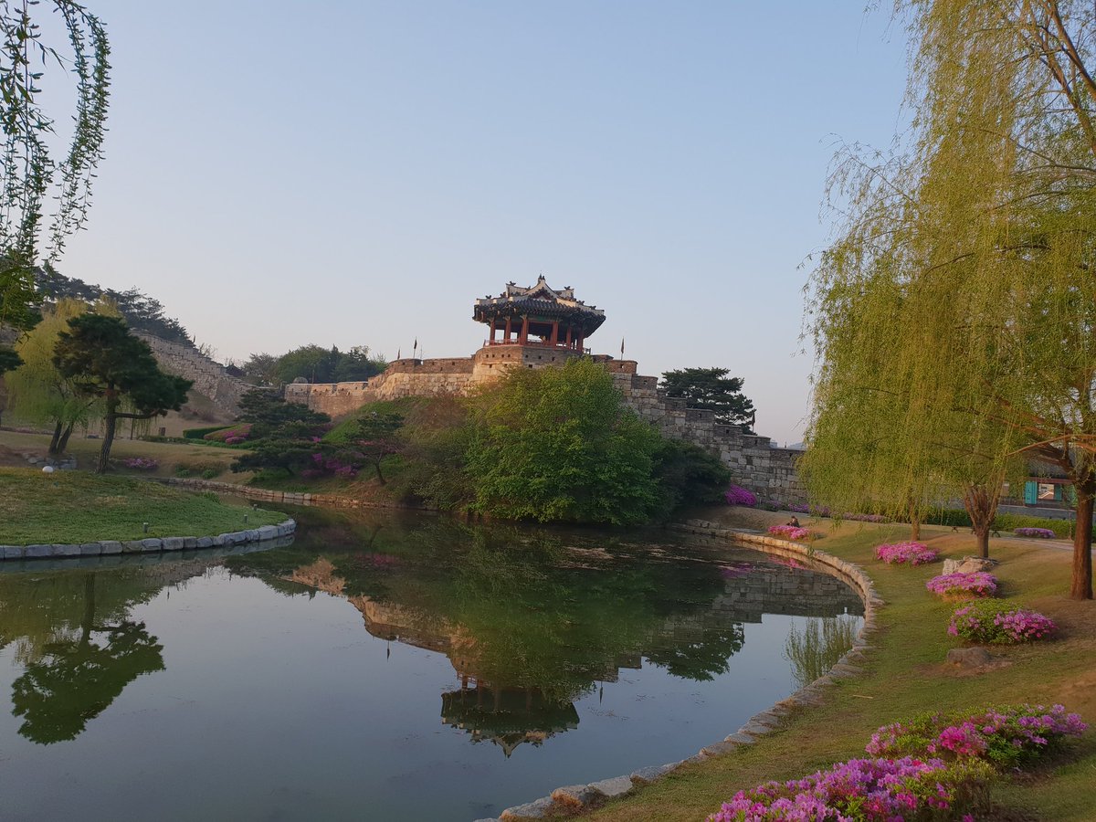 hwabc's tweet image. 수원화성 방화수류정