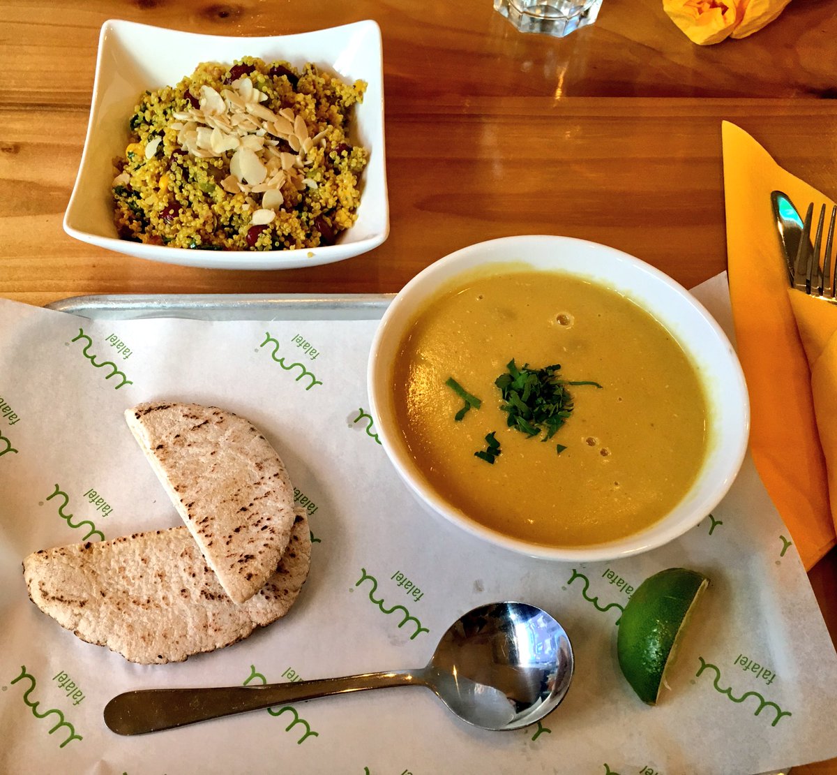 mulanshu's tweet photo. Hot lentil soup and quinoa salad was just what this traveler needed after a long bus ride from Galway to Cork. Thanks for the #vegan options  @UmiFalafelCork. #VisitCork https://t.co/HdzXzoQmgw
