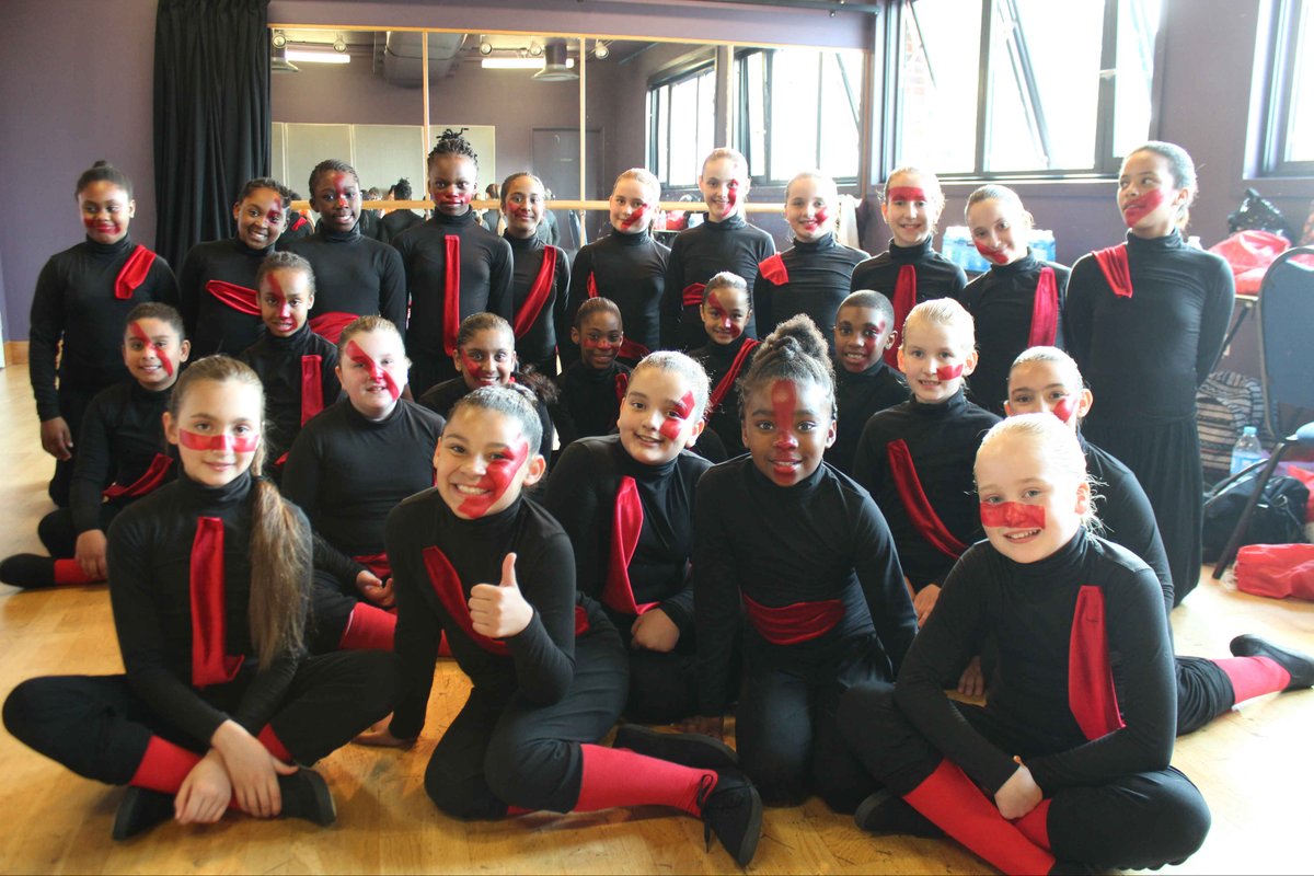 WPS_Success's tweet photo. WINNERS! Woodcroft Dance Team win the @RedCrossEvents London #DanceMakeYourMove 2018 event. A truly outstanding performance on stage last night at @MCTAlleyns 💃Woodcroft are also Platinum Fundraisers! Collecting over £1300 sponsorship for @BritishRedCross ! #dance @BarnetSport https://t.co/G9kMDW50qW