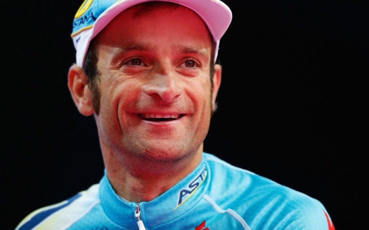 Federciclismo's tweet photo. Un anno senza.. sempre nei nostri cuori #MicheleScarponi! https://t.co/uGtYOYReIv