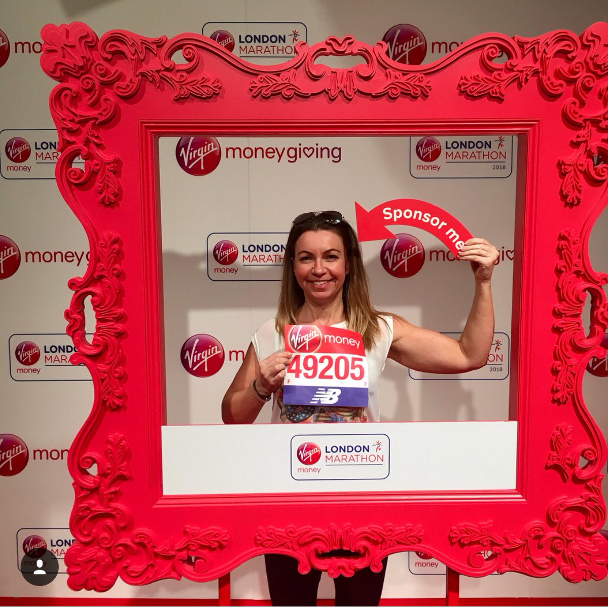 We want to wish @Lindsey2308 a massive good luck today!! We can’t wait to see you cross that finish line #LondonMarathon2018 #dream #success #runner