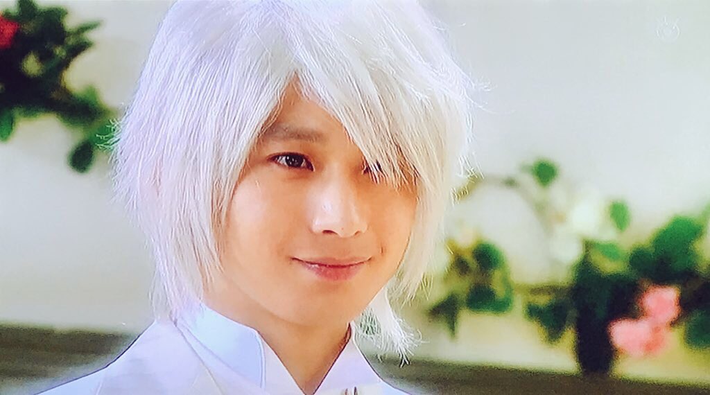 O Xrhsths ゆいこ Sto Twitter 今テレビでメイちゃんの執事のサントラ流れてて向井理と自担共演してほしい欲が止まらない見てくれこの透明感