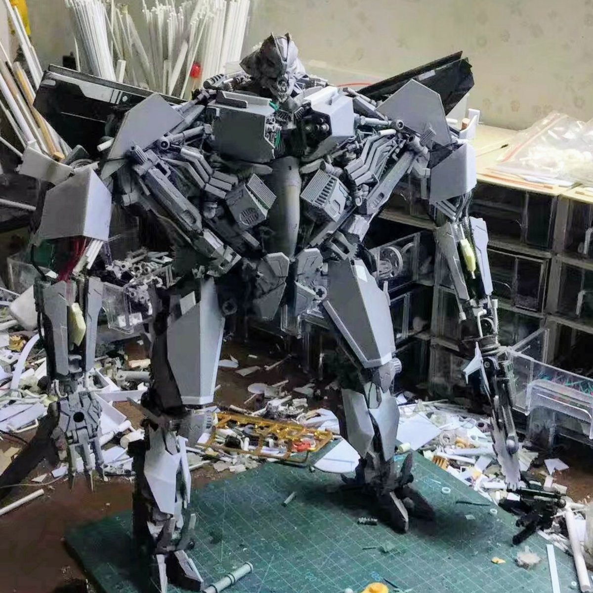 leader class starscream