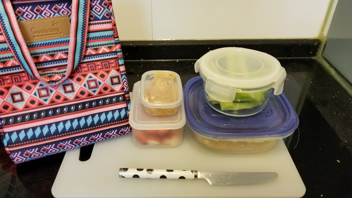 6B, my litterless lunch is ready to go. Is yours? #6bchallenge #litterlesslunch #saynotoplastic #EarthDay #reuse