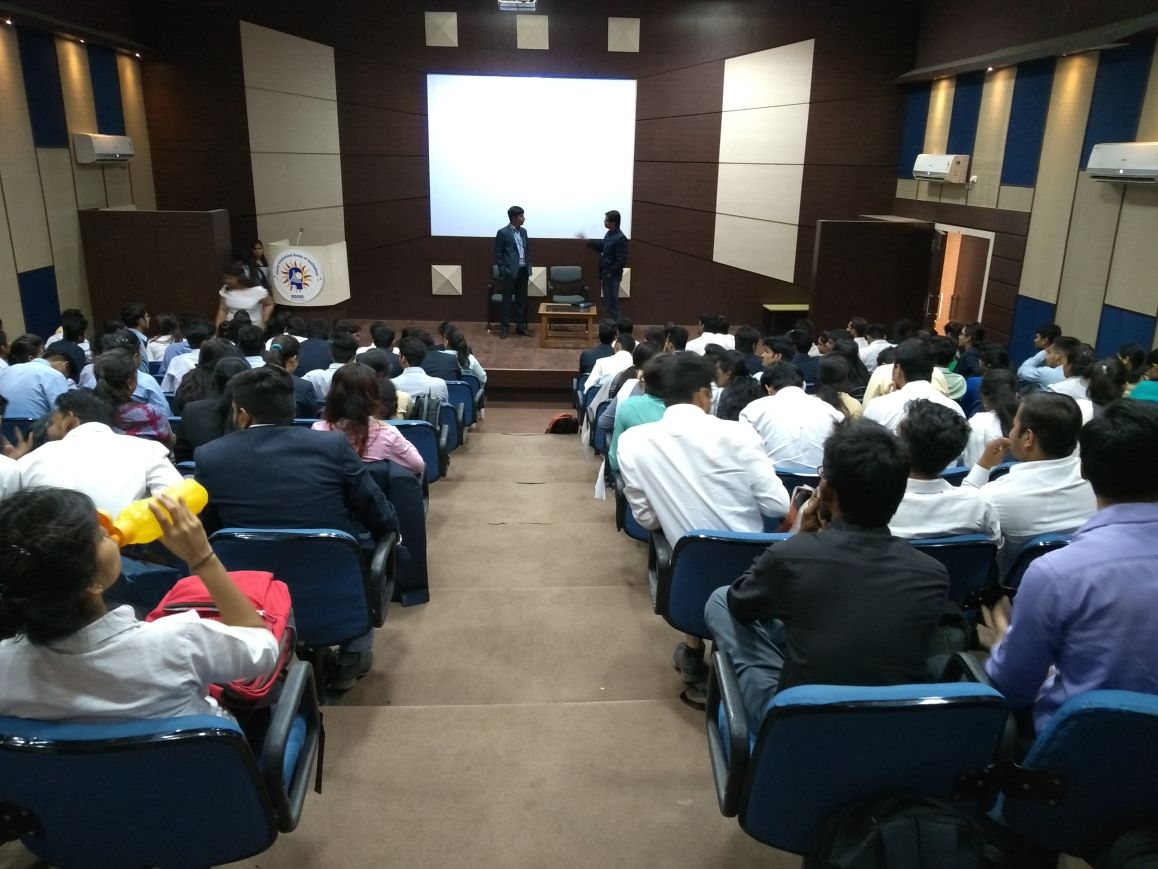 KripaSh52413402's tweet photo. Successfully organised Pool Campus Drive of #BajajAllianz for #MBA students of 2018 batch. Heartiest Congratulations to all 30 selected candidates with a package of 5.25 LPA.
#campusplacment #30selects #freshershiring #poolcampus #indore #HR #Jobs #employability #SVCE #Campus https://t.co/W6cgOIrl85