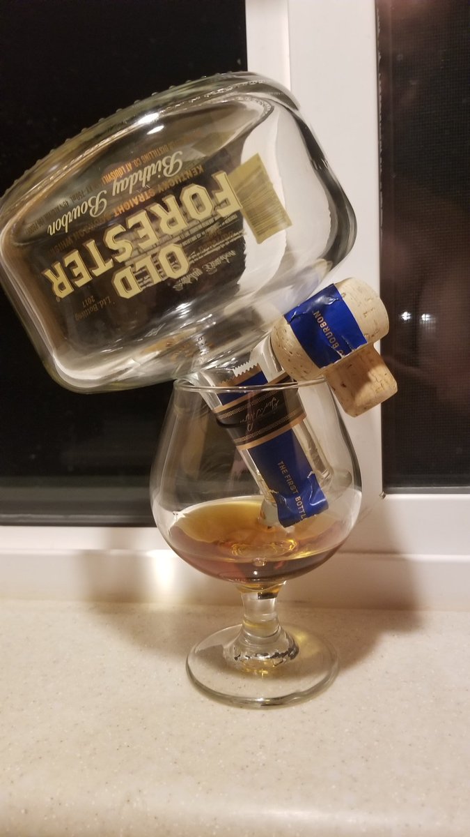SennaZisou's tweet photo. "Quick take the f****** picture."
@oldforester #emptybottlesyndrom
#40thbirthday #OFBB2017 #MANDOWN #fakehashtag https://t.co/uqmDUtqGXg