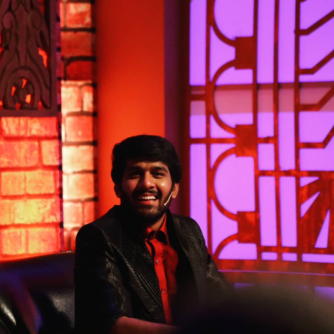 VjPappu1's tweet photo. Today #chatup_us in #kpychampions 😍 @vijaytelevision 2o'clock #mustwatch &amp; #keep_supporting_me 😊 https://t.co/roWT0QHJ75