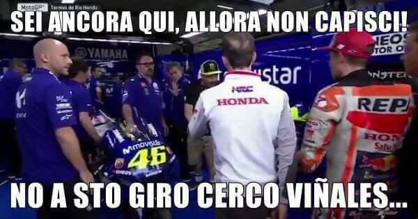 GasAMartello46's tweet photo. Ridiamoci su😂😂😂😂 
#AustinGP
#ArgentinaGP
#MotoGP 
#MarcMarquez
#ValentinoRossi
#MaverickVinales https://t.co/NpSIhobcXH