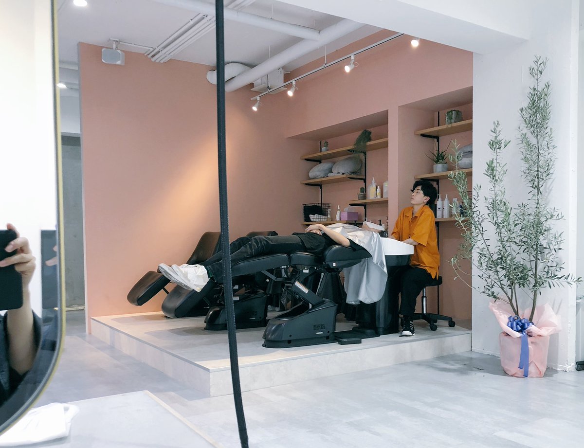 須賀健太 足なっげぇー