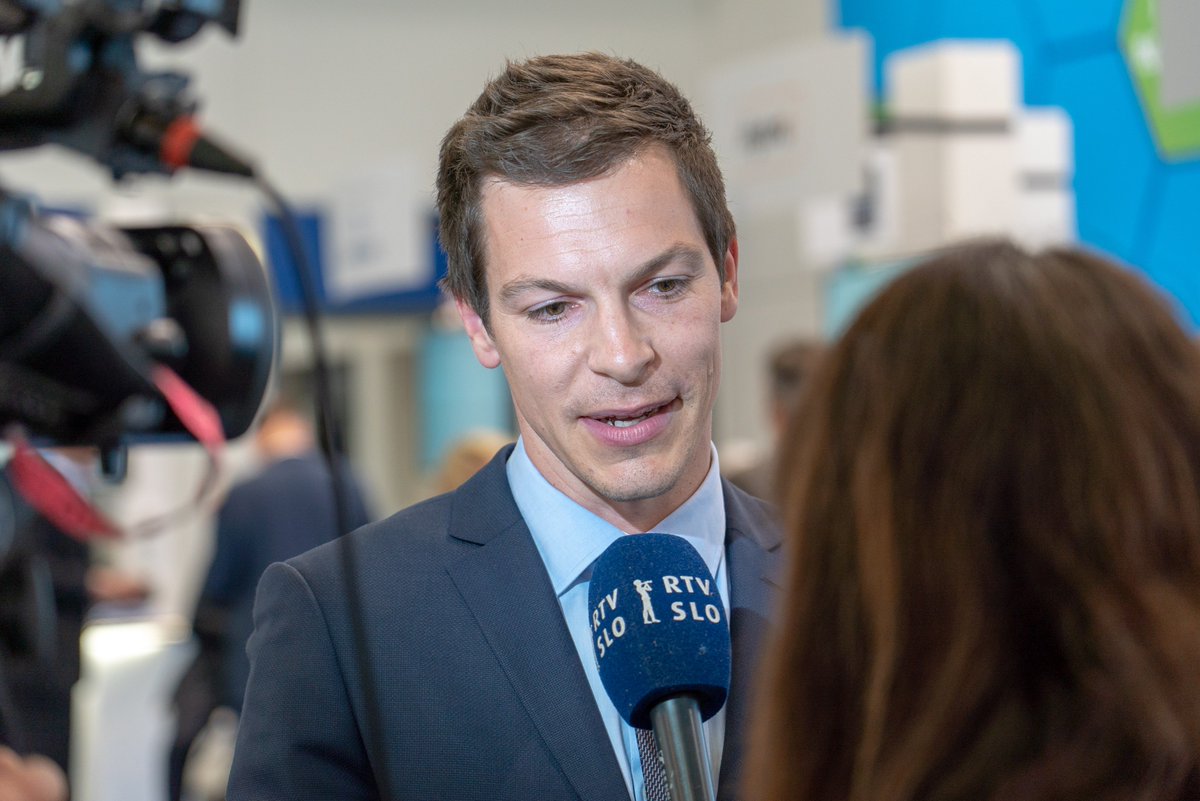 parseksolutions's tweet photo. More is yet to come, so watch our CEO take part LIVE in today's @TVDnevnik on RTV Slovenija 1 @19:00 sharp! #conhit2018 #eHealth #digitalizingHealth #TogetherWeCan #ParsekinGermany https://t.co/RMvIgRjFC5