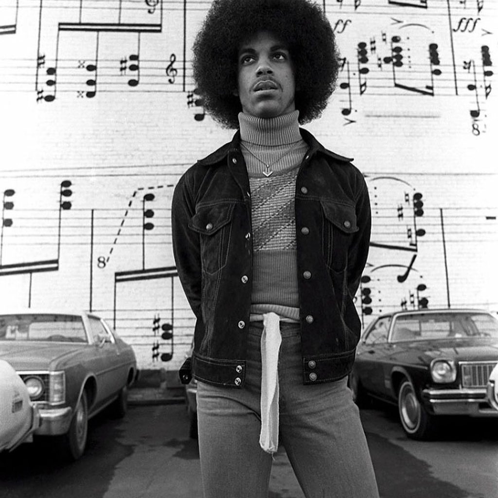 PeteCharles_'s tweet photo. Some Beautiful Vintage Photos of a Young Prince. Two Years On 🎹🎸💜☮️#RIPPrince #weekend #anniversary #Prince #thepurpleone #prince #princelove #icon #icons #princedeath #inmemoriam #sunday #memory https://t.co/IqAijql4T5