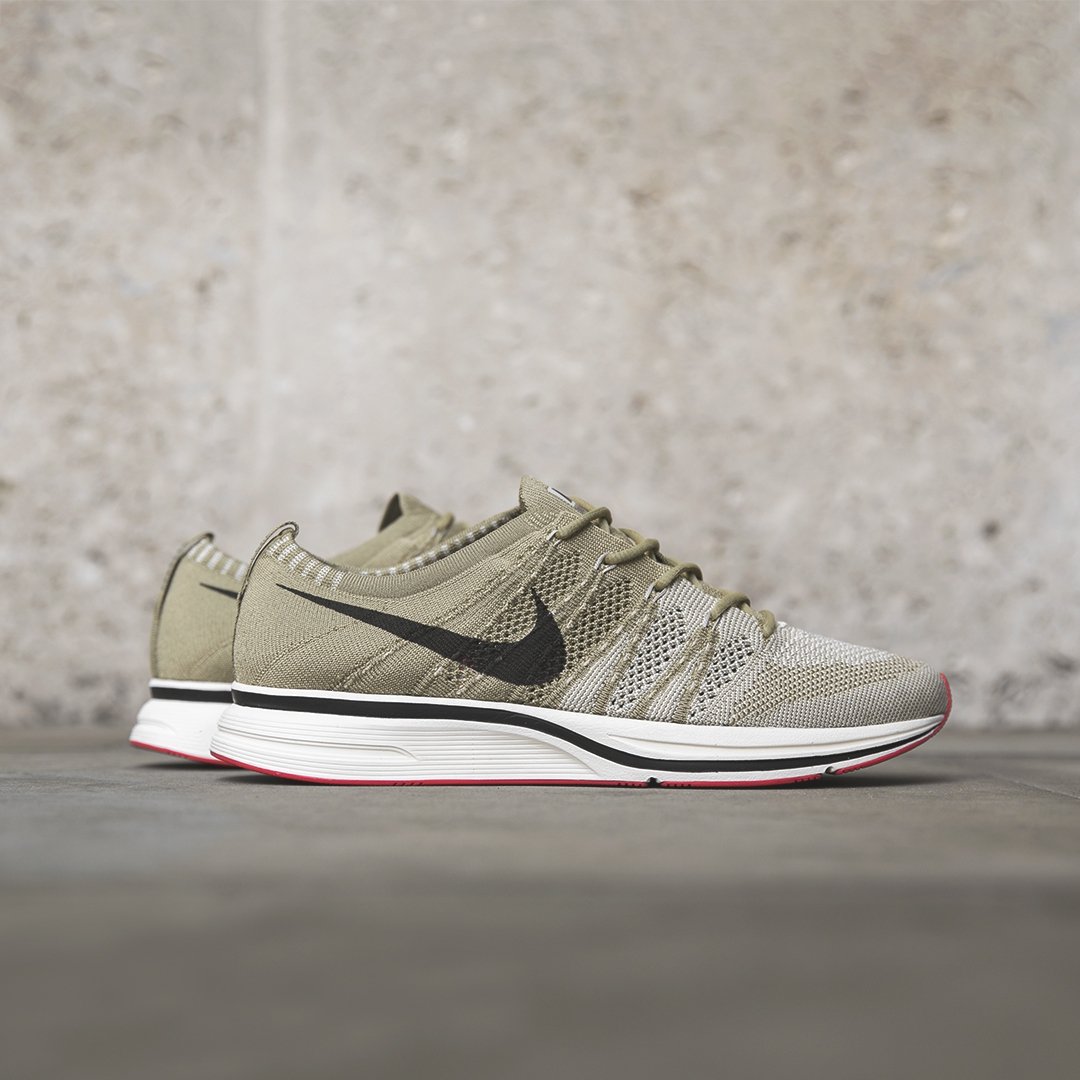 flyknit trainer neutral olive