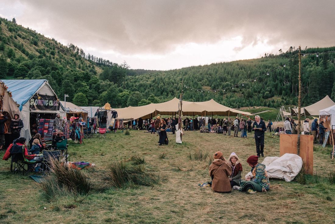 #TriplicityFestival returns to Wales this May 23-29! Featuring mind-blowing art, sounds, lights and underground psychedelic culture.

Tickets are selling fast 🔥 you better hurry ⇾ tblink.to/triplicity18