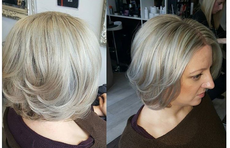 jamhaircroydon's tweet photo. Silver Hair Don't Care.
Doesn't she look amazing?
#silverhair #silver #hair #hairsalon #Croydon #keunecolour #blowdry #highlights #silverhighlights https://t.co/XpfroIlySk